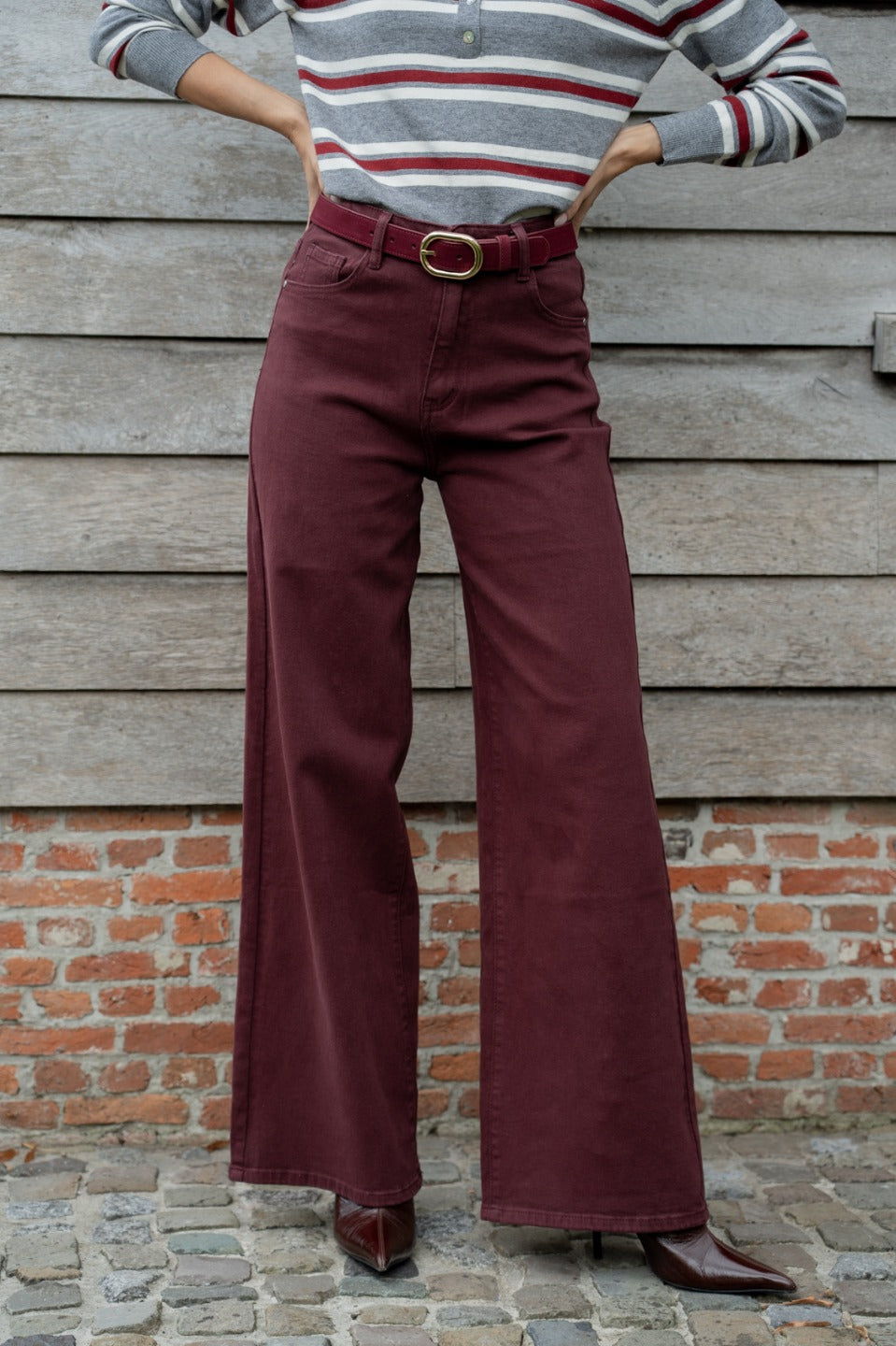 Wide leg jeans