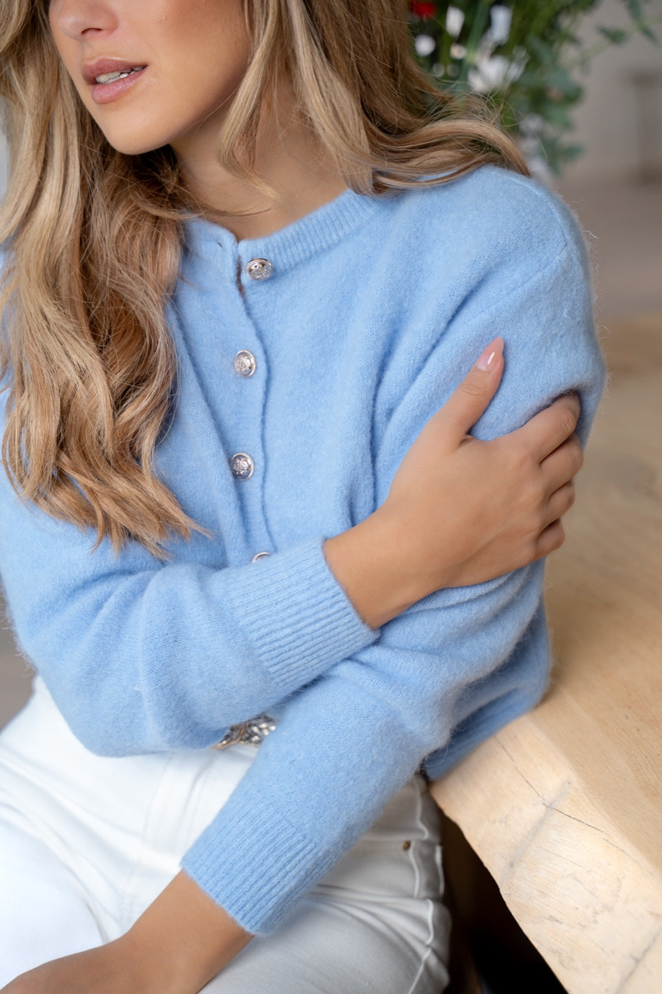 Alpaca vest with decorative buttons