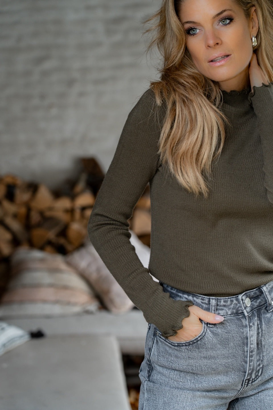Veronella Sweater