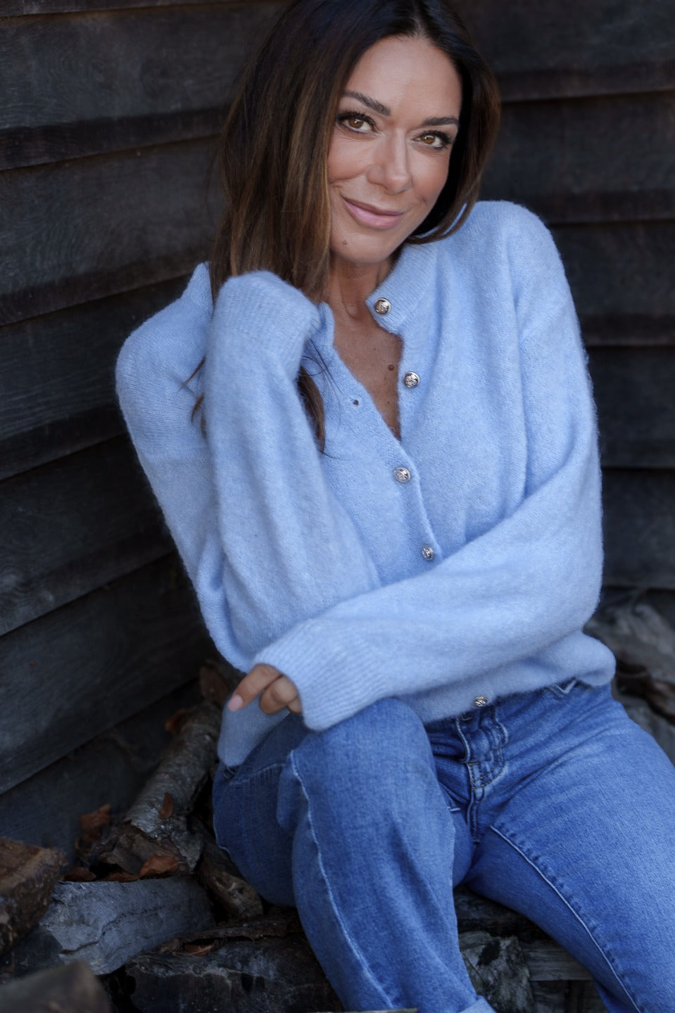 Alpaca vest with decorative buttons